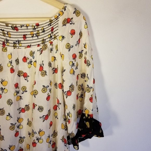 DEMOCRACY Fruit Print Top Smocked Ruffle Peplum Hem Women's Small Relaxed Cream - Picture 10 of 16